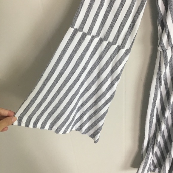 Roxy Stripped Bell Long Sleeved Dress Size M New - Picture 2 of 9